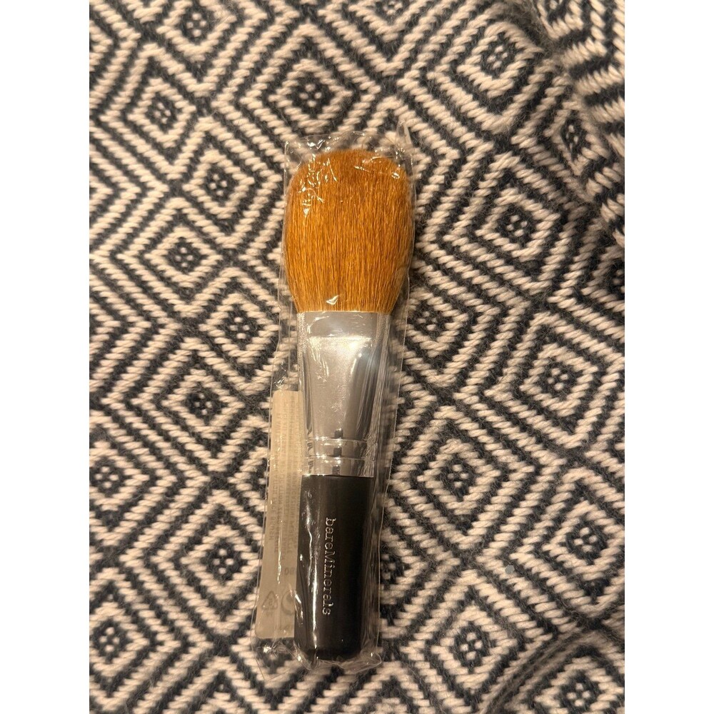 NIP bareMinerals Flawless Application Face Brush - NEW Sealed